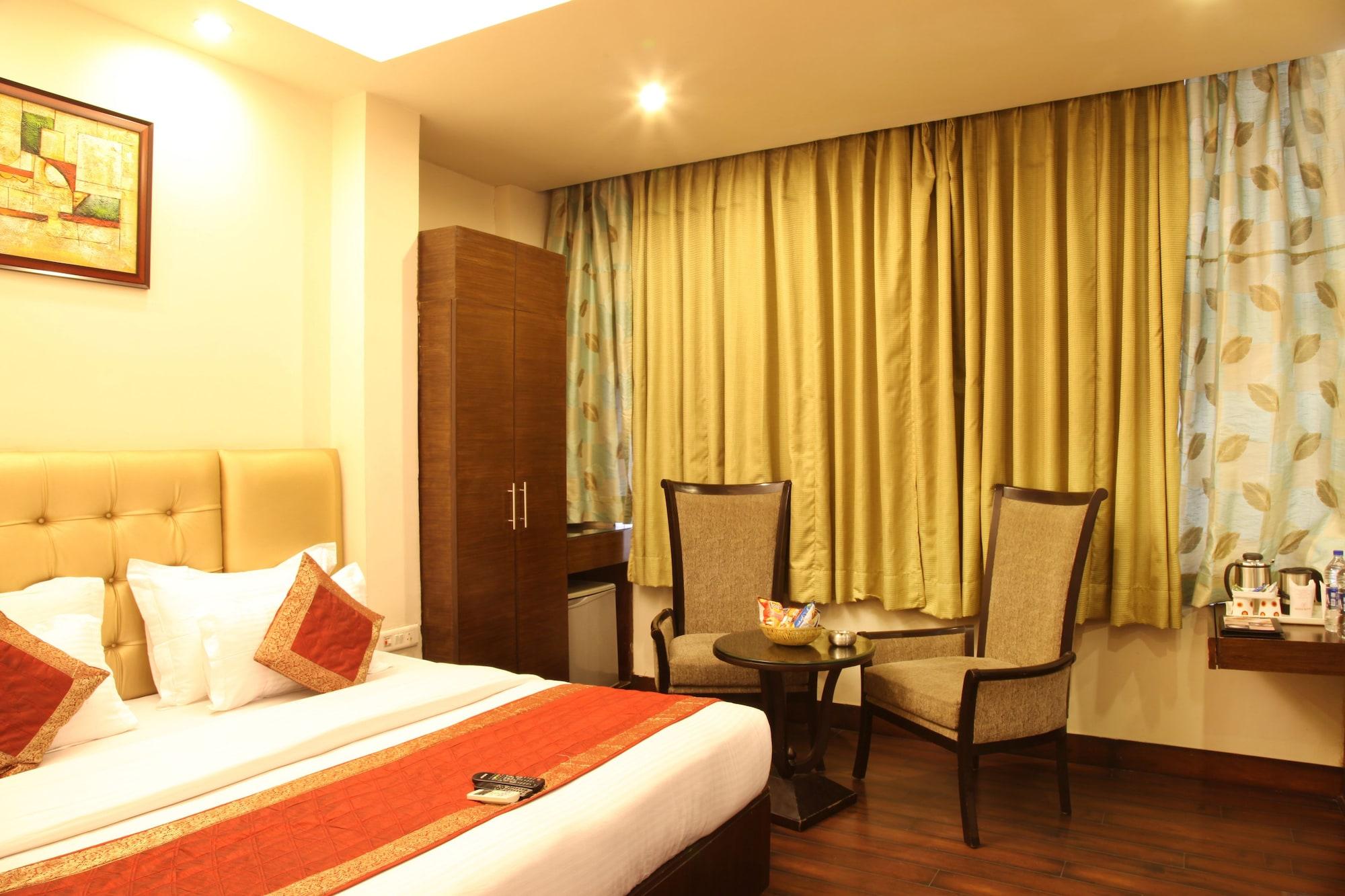 Rupam Hotel Delhi  Bagian luar foto