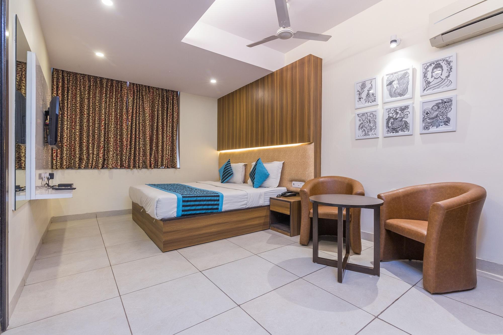 Rupam Hotel Delhi  Bagian luar foto