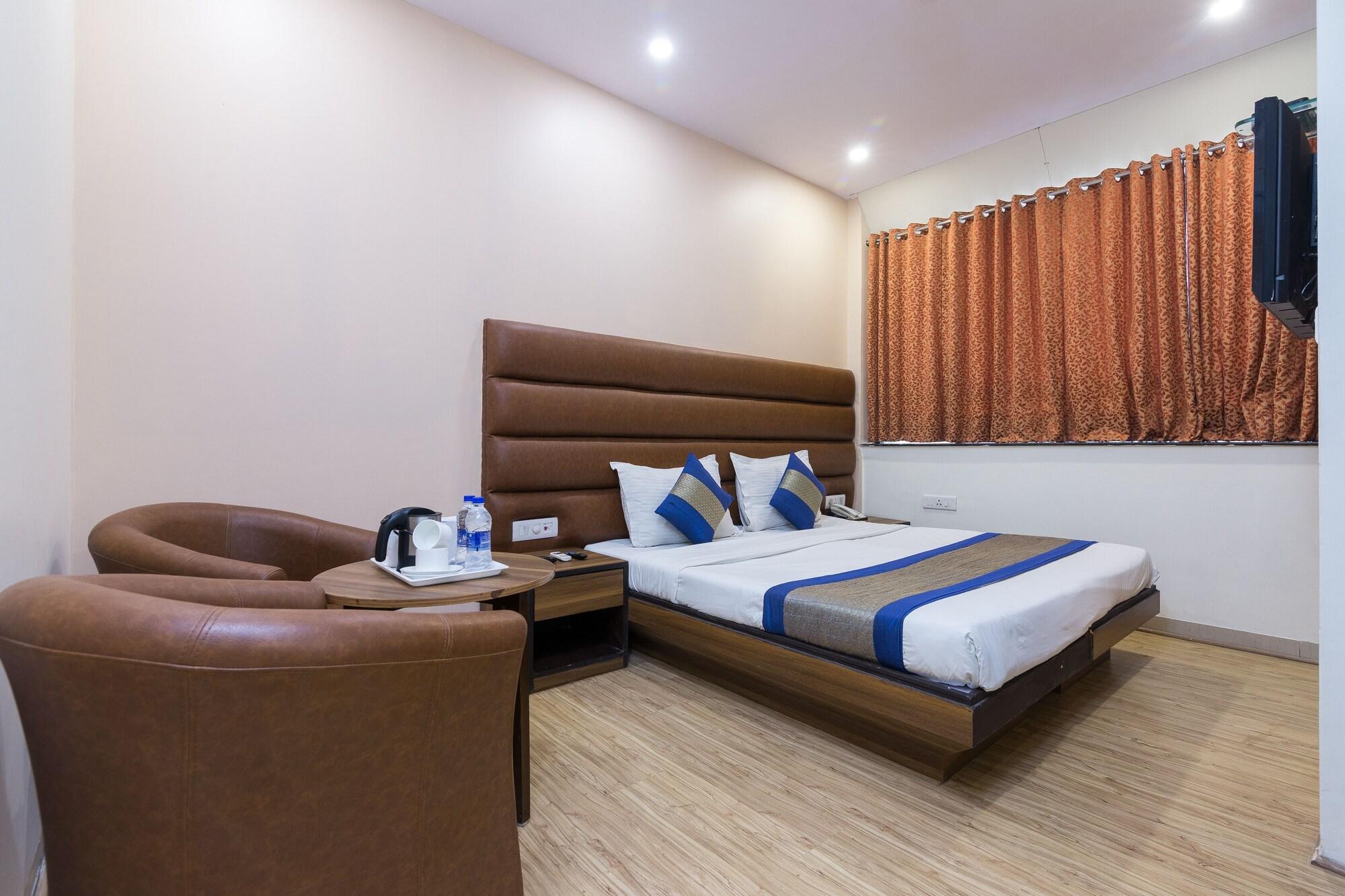 Rupam Hotel Delhi  Bagian luar foto