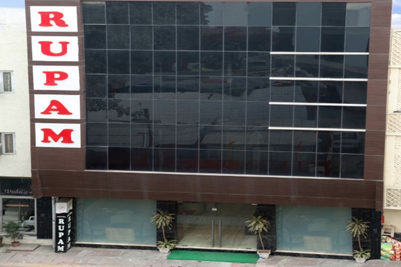 Rupam Hotel Delhi  Bagian luar foto